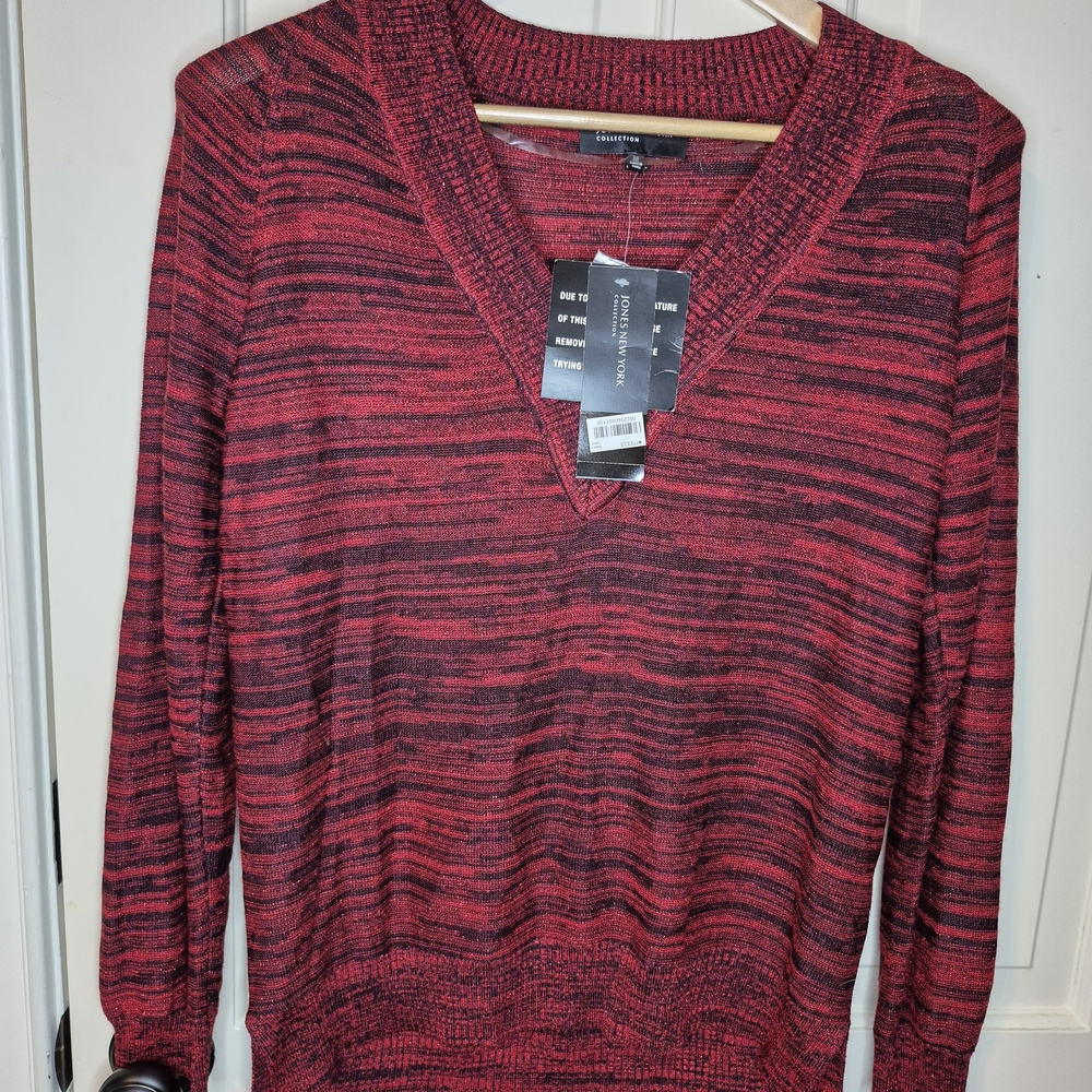 Jones New York Red and Black V-Neck Sweater